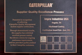 Caterpillar颁发的优秀供应商铜牌